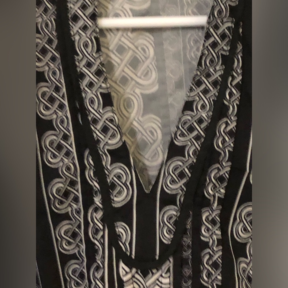 2/$20 Jade Maternity Black Gray Print Tunic Top 3/4 Sleeve Boho Sz M - Picture 9 of 11